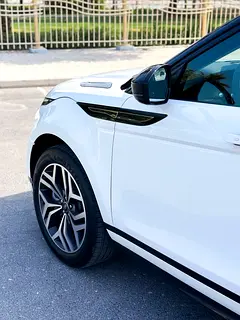2025 Land Rover Range Rover Evoque for Rent in Al Barsha 1 photo 4
