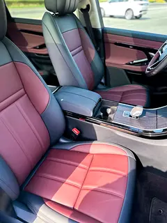 2025 Land Rover Range Rover Evoque for Rent in Al Barsha 1 photo 9