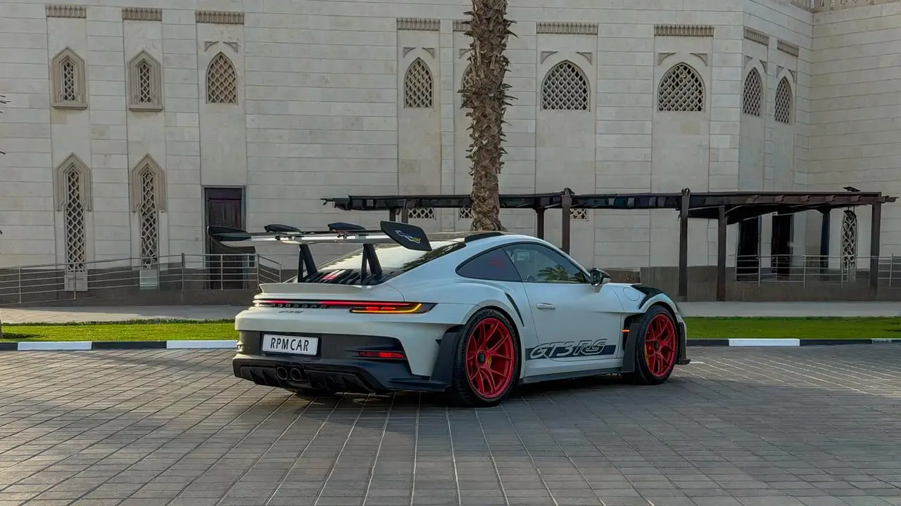 Rent 2023 Porsche 911 GT3 RS White in Dubai photo 5