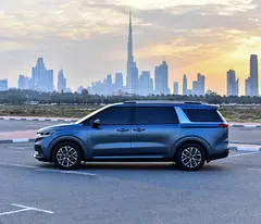 2024 Kia Carnival for Rent in Al Garhoud photo 5