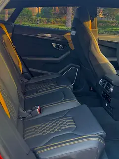 2023 Lamborghini Urus for Rent in Central Park photo 8