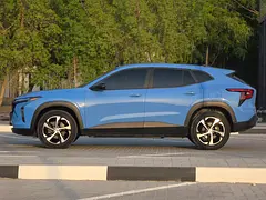 2024 Chevrolet Trax for Rent in Al Mamzar Front (Blue) photo 5