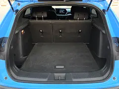 2024 Chevrolet Trax for Rent in Al Mamzar Front (Blue) photo 6