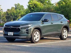 Rent a 2025 Chevrolet Trax in Al Mamzar Front photo 2