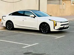 2025 Kia K8 for Rent in Sheikh Zayed Road photo 4