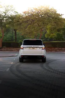 2021 Land Rover Range Rover Sport for Rent in Business Bay (White) photo 8