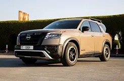 Rent 2024 Nissan Pathfinder in Al Quoz 4 photo 3