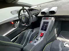 2022 Lamborghini Huracan for Rent in Al Barsha 1 — Flexible Rental in Al Barsha 1 photo 5