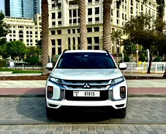 2025 Mitsubishi ASX for Rent in Dubai Marina photo 4