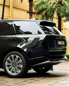 2024 Land Rover Range Rover for Rent in Al Barsha 1 photo 5