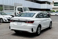 Hire 2024 Toyota Yaris in Al Quoz 1 photo 4