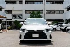 Hire 2024 Toyota Yaris in Al Quoz 1 photo 5