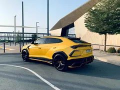 2022 Lamborghini Urus for Rent in Al Barsha 1 (Yellow) photo 2
