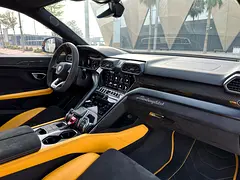 2022 Lamborghini Urus for Rent in Al Barsha 1 (Yellow) photo 5