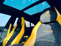 2022 Lamborghini Urus for Rent in Al Barsha 1 (Yellow) photo 6