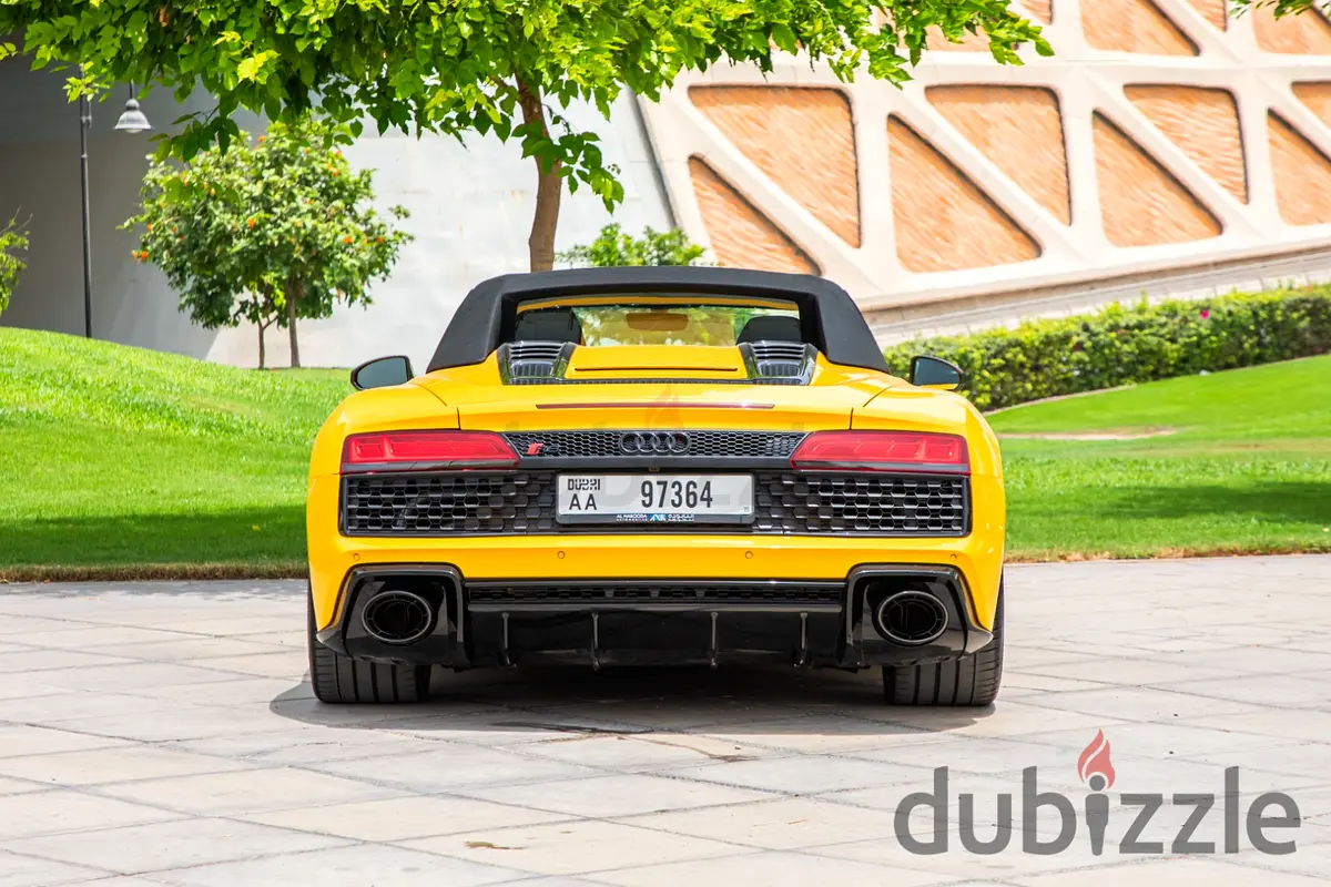 2023 Audi R8 for Rent in Palm Jumeirah photo 4