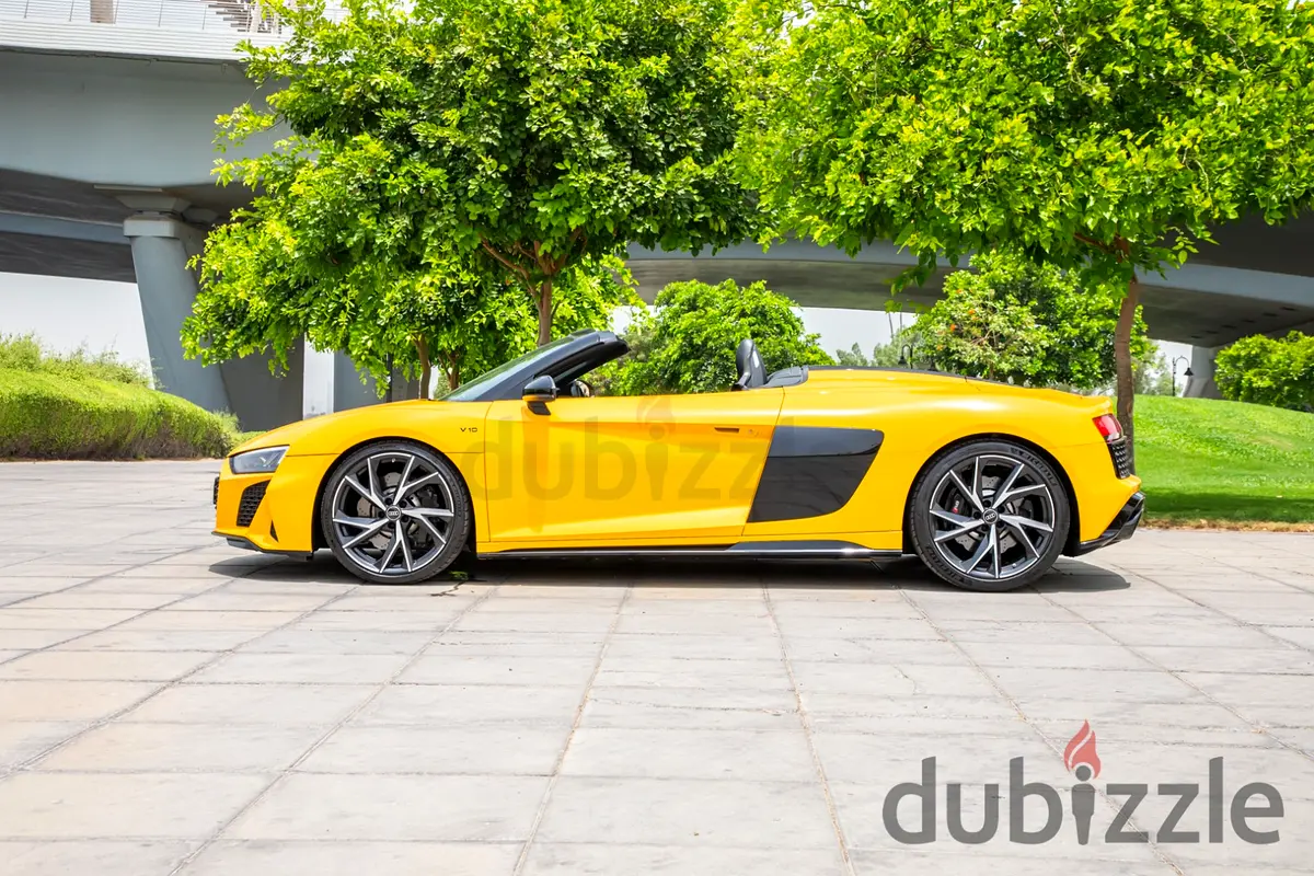 2023 Audi R8 for Rent in Palm Jumeirah photo 5
