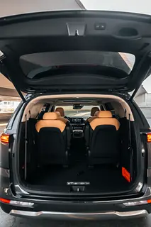 Rent a 2024 Kia Carnival in Dubai Marina — Flexible Rental in Dubai Marina photo 7