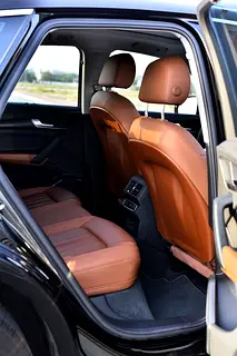 2024 Audi Q5 for Rent in Al Garhoud | Verified Drivaza Partner photo 9