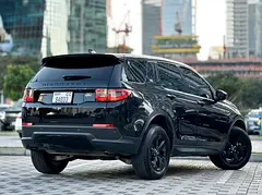 Rent 2023 Land Rover Discovery in Business Bay | Verified Drivaza Partner photo 2