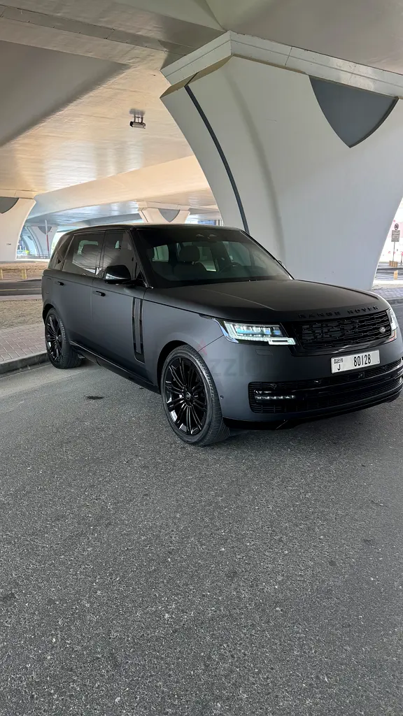 2024 Land Rover Range Rover for Rent in Oud Metha photo 2