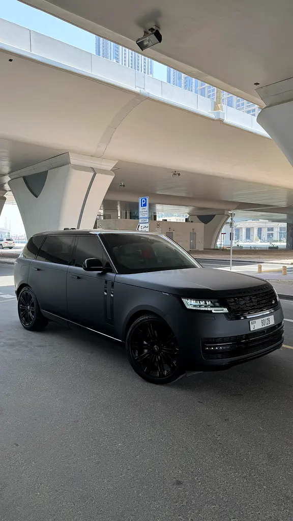 2024 Land Rover Range Rover for Rent in Oud Metha photo 5