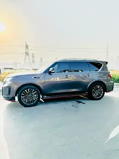 2024 Nissan Patrol for Rent in Oud Metha photo 4