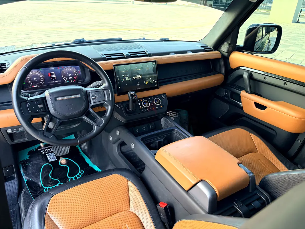 2022 Land Rover Defender for Rent in Oud Metha photo 8