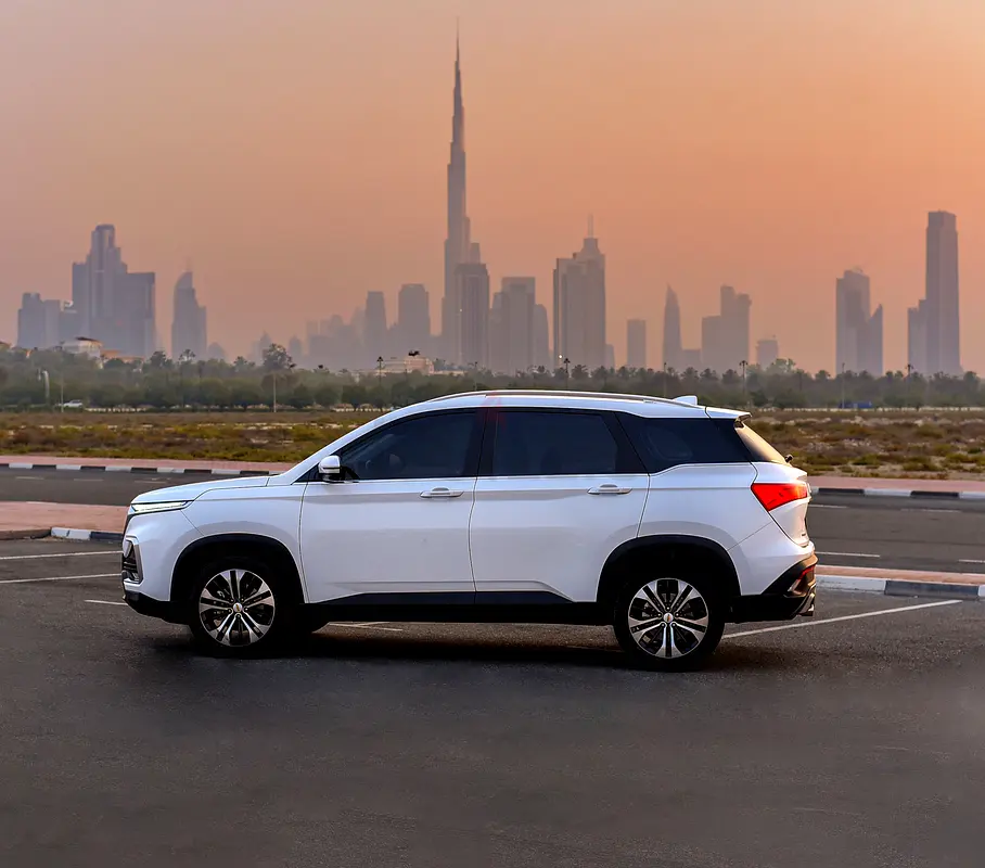 2023 Chevrolet Captiva for Rent in Al Garhoud photo 5