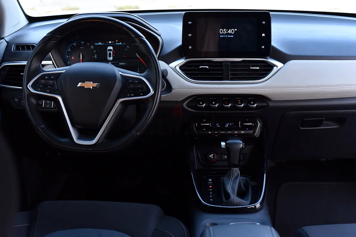 2023 Chevrolet Captiva for Rent in Al Garhoud photo 9