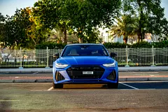 2025 Audi RS6 for Rent in Al Barsha 1 photo 3