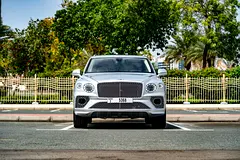 2023 Bentley Bentayga for Rent in Al Barsha 1 (Silver) photo 2