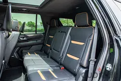 Rent 2023 GMC Yukon in Palm Jumeirah — Rent Online with Drivaza photo 10