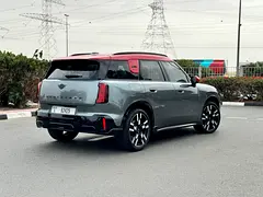 Rent a 2025 MINI Countryman in Ras Al Khor Industrial 1 photo 4