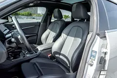 2023 BMW 2-Series for Rent in Motor City — Rent Online with Drivaza photo 8