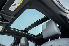 2023 BMW 2-Series for Rent in Motor City — Rent Online with Drivaza photo 10