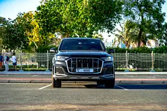 2023 Audi Q7 for Rent in Al Barsha 1 photo 3