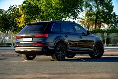 2023 Audi Q7 for Rent in Al Barsha 1 photo 8