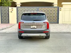 2021 Kia Telluride for Rent in Business Bay photo 3