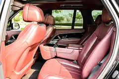 2023 Land Rover Range Rover for Rent in Palm Jumeirah photo 9