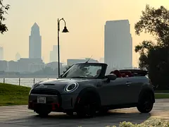 2022 MINI Cooper for Rent in Palm Jumeirah photo 3