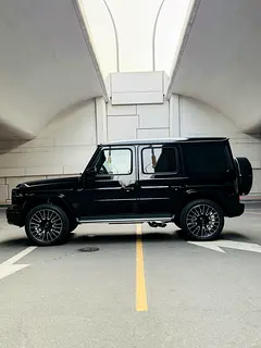 2025 Mercedes-Benz G-Class for Rent in Business Bay (Black, Automatic, 5 Seater, GT4 A) photo 2