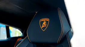 2025 Lamborghini Urus for Rent in Al Quoz Industrial Area 3 photo 7