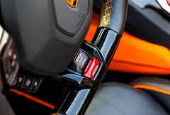 2024 Lamborghini Huracan for Rent in Al Quoz 1 photo 7