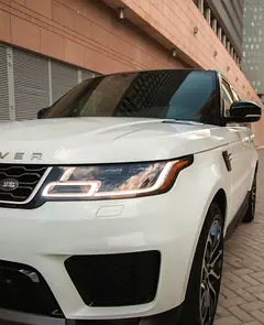 Hire 2020 Land Rover Range Rover Sport in Al Garhoud — No-Deposit Options Available photo 3