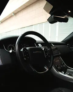 Hire 2020 Land Rover Range Rover Sport in Al Garhoud — No-Deposit Options Available photo 4