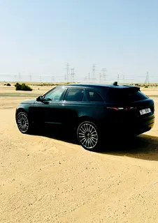 2021 Land Rover Range Rover Velar for Rent in Oud Metha (Black) photo 4
