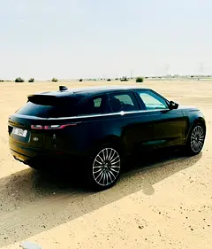 2021 Land Rover Range Rover Velar for Rent in Oud Metha (Black) photo 5