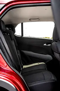 Hire 2024 Chevrolet Groove in Al Quoz Industrial Area 3 photo 5