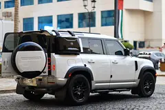 2023 Land Rover Defender for Rent in Downtown Dubai photo 8